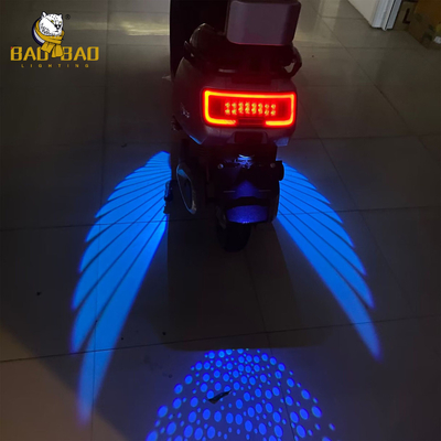 สีฟ้า สีแดง สีขาว 12V อลูมิเนียมมุมปีกมอเตอร์ไซค์ LED แสงภายนอก